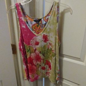 Chaudry KC colorful top. Size m. Made in India